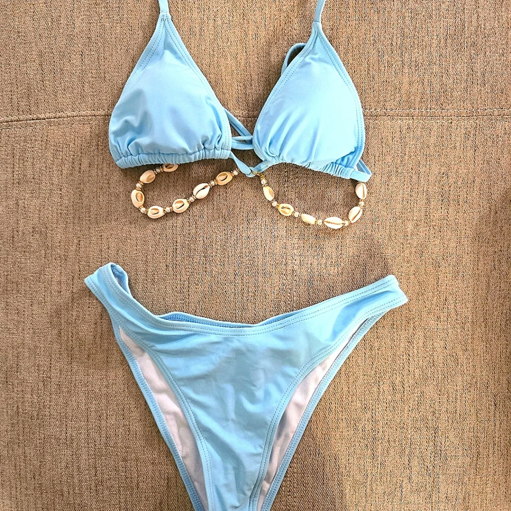 Light Blue Bikini with Shell Ribcage Chain Accents Sz Small A cup Top, 26" NWOT - Picture 1 of 6